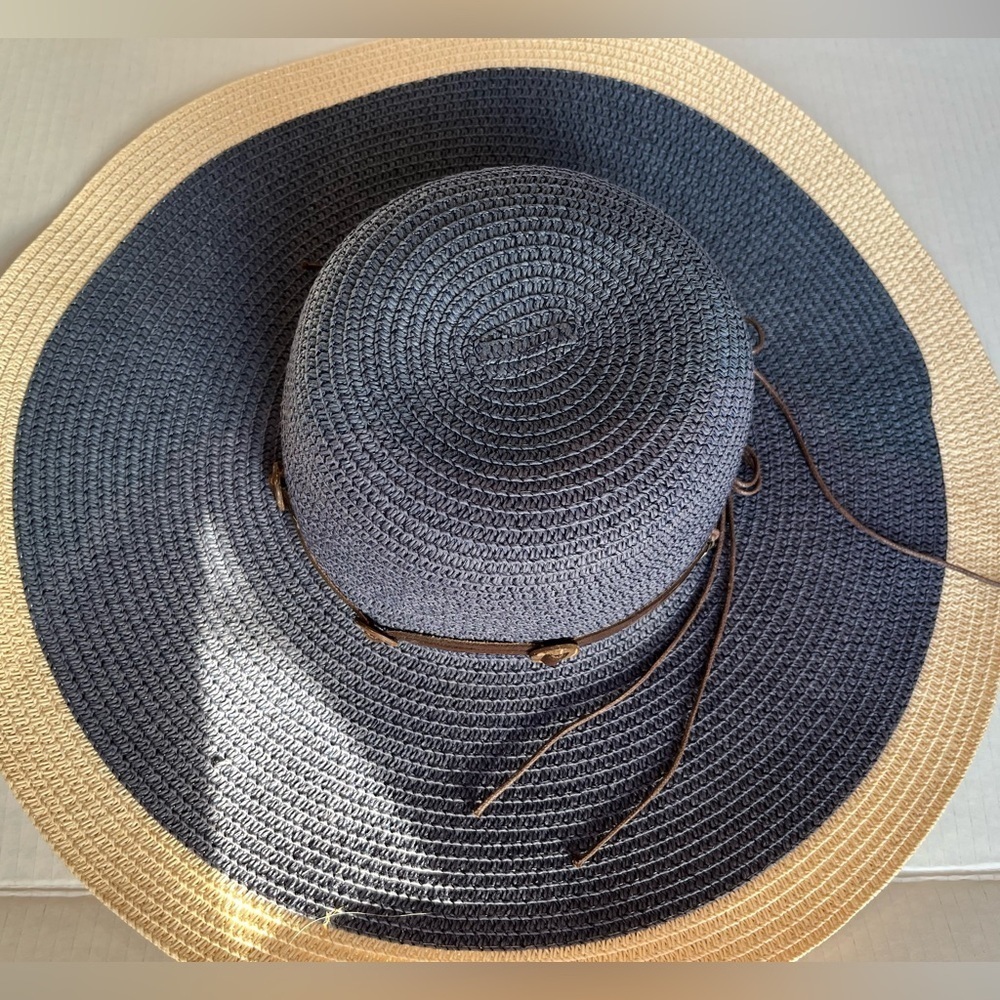 Lucky 7 Women Wide Brim Two Tone 100% Paper, Straw, Floppy Beach Hat - Picture 7 of 13